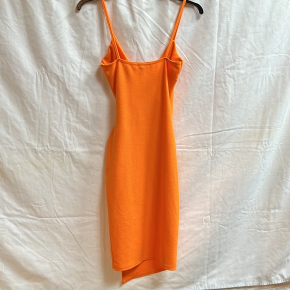 PrettyLittleThing Dress - Picture 5 of 10